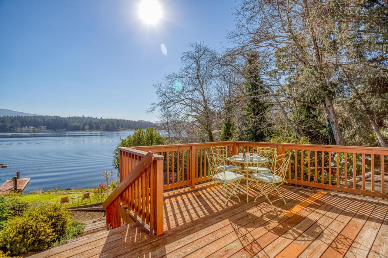 Regatta Park Lake House Линкольн-Сити Экстерьер фото